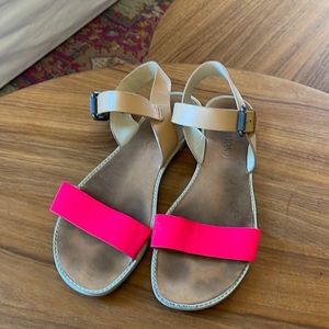 Vera Wang Neon Pink Sandals